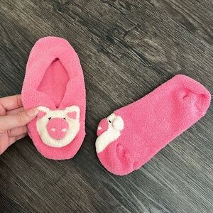 NWOT 🐷 Soft Piggy Slipper Socks size S/M